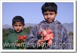 children-bringing-flowers
